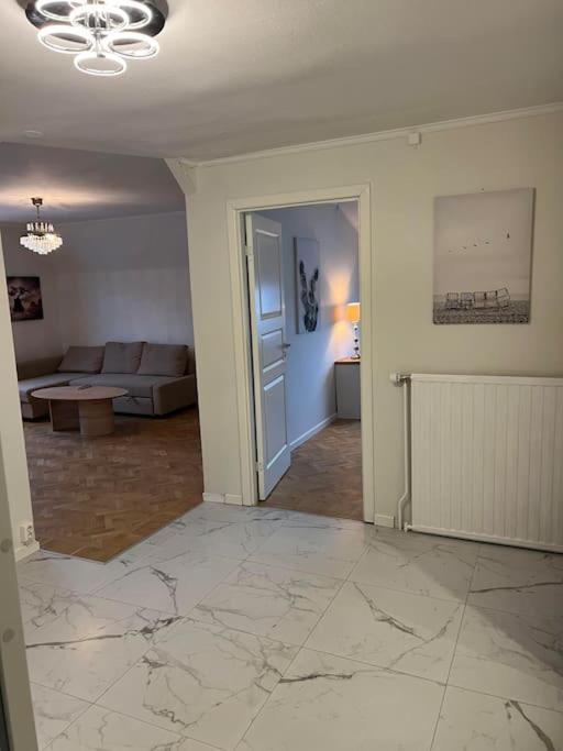 Haerligt Stort Boende I Perfekt Laege Boras Exterior photo